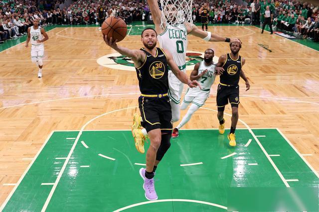 米兰外租球员表现分析：阿特卡梅、福法纳和恩昆库表现亮眼